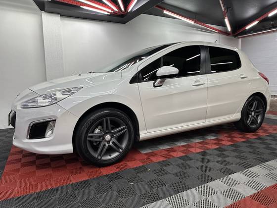 PEUGEOT 308 2.0 ALLURE 16V FLEX 4P AUTOMÁTICO